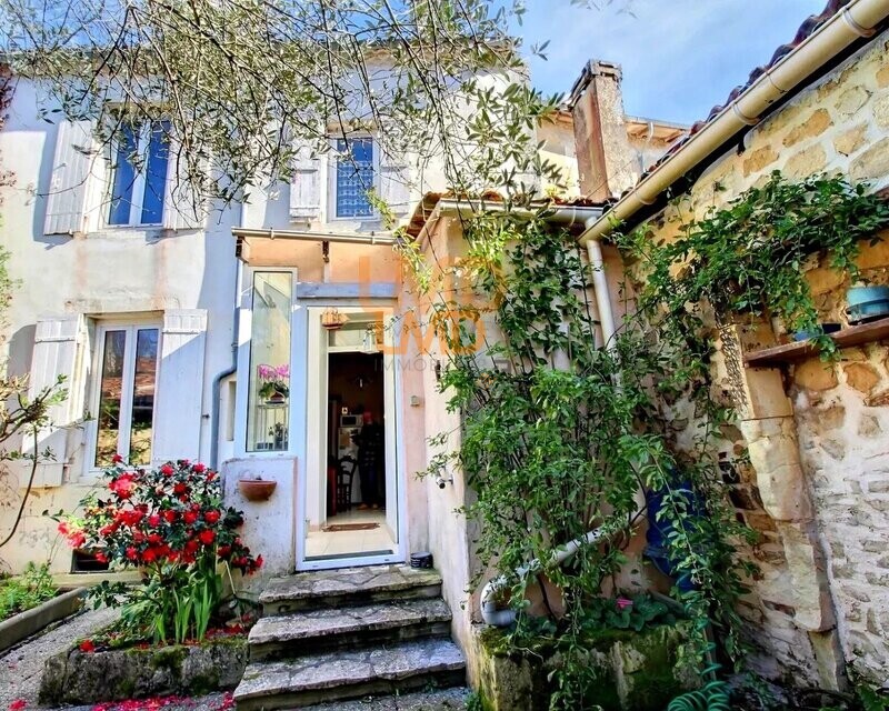 Maison lumineuse de charme à Saint-Jean-d'Angély - 4a8557df-064e-4cf2-9644-92c2f241ad92