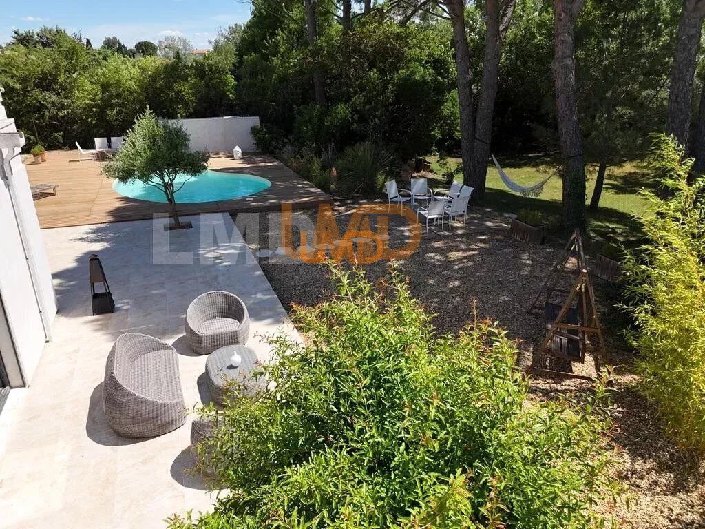 Maison d'architecte de 280m2 secteur résidentiel - 9523a6dd-a02f-45b9-a565-c8089de6e32a