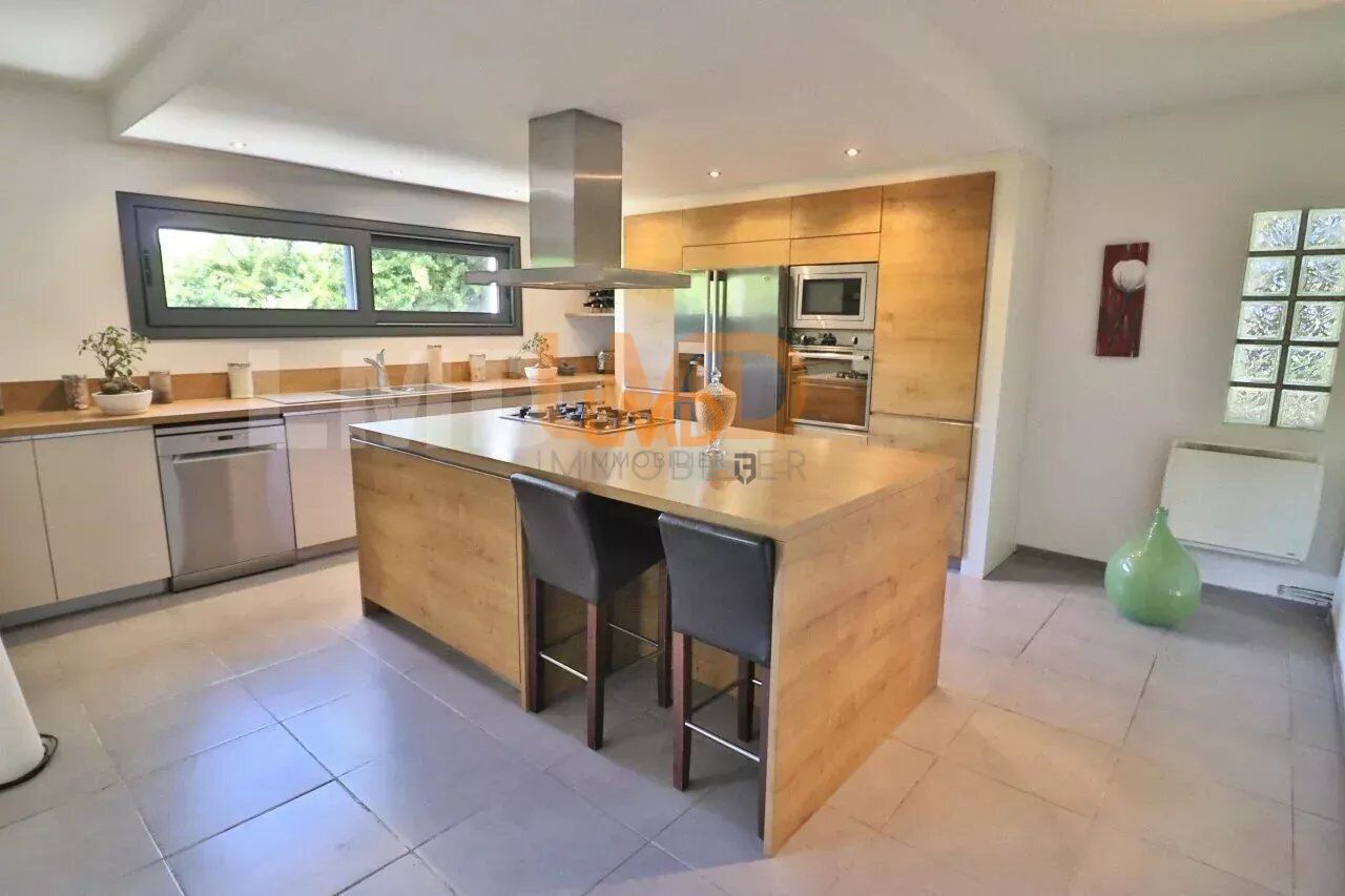 Maison d'architecte de 280m2 secteur résidentiel - 95df29e7-6a63-4fd5-8aeb-9767ad6eaf9b