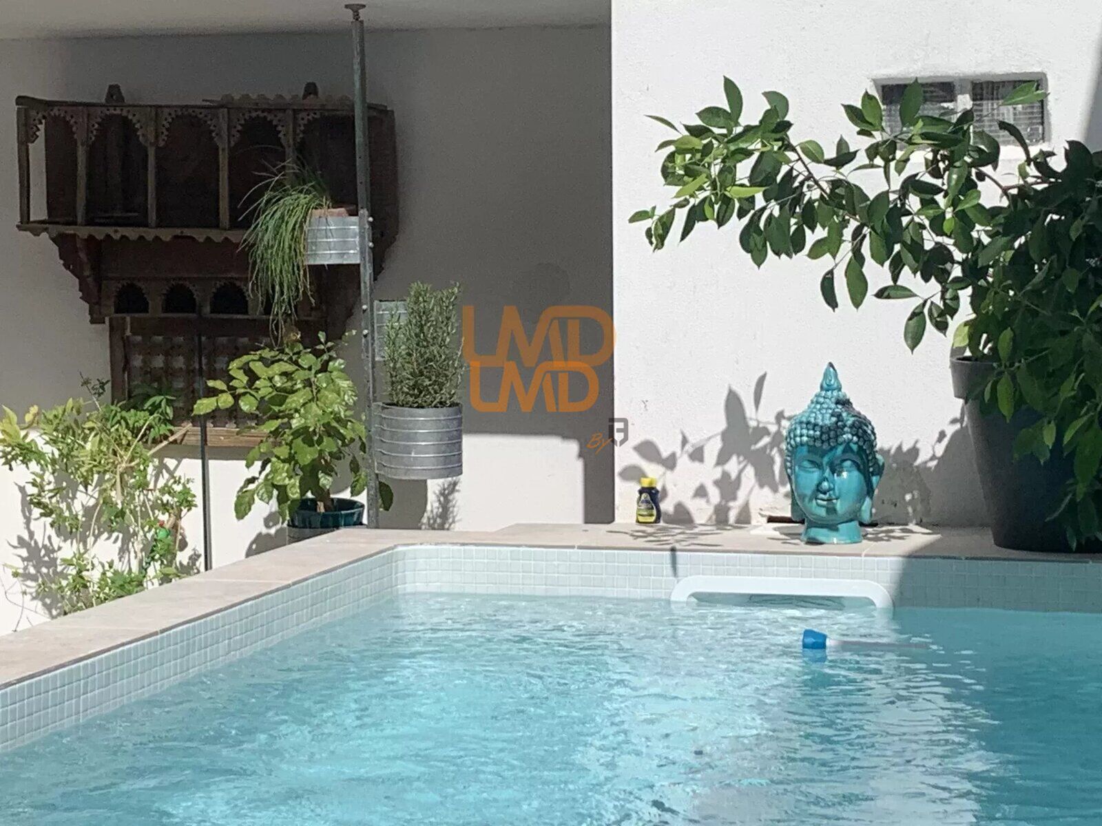 Exclusivité – Une maison de ville au cœur du quartier Croix-de-Fer - f21647f9-90c3-423e-920b-305a5bcdc217