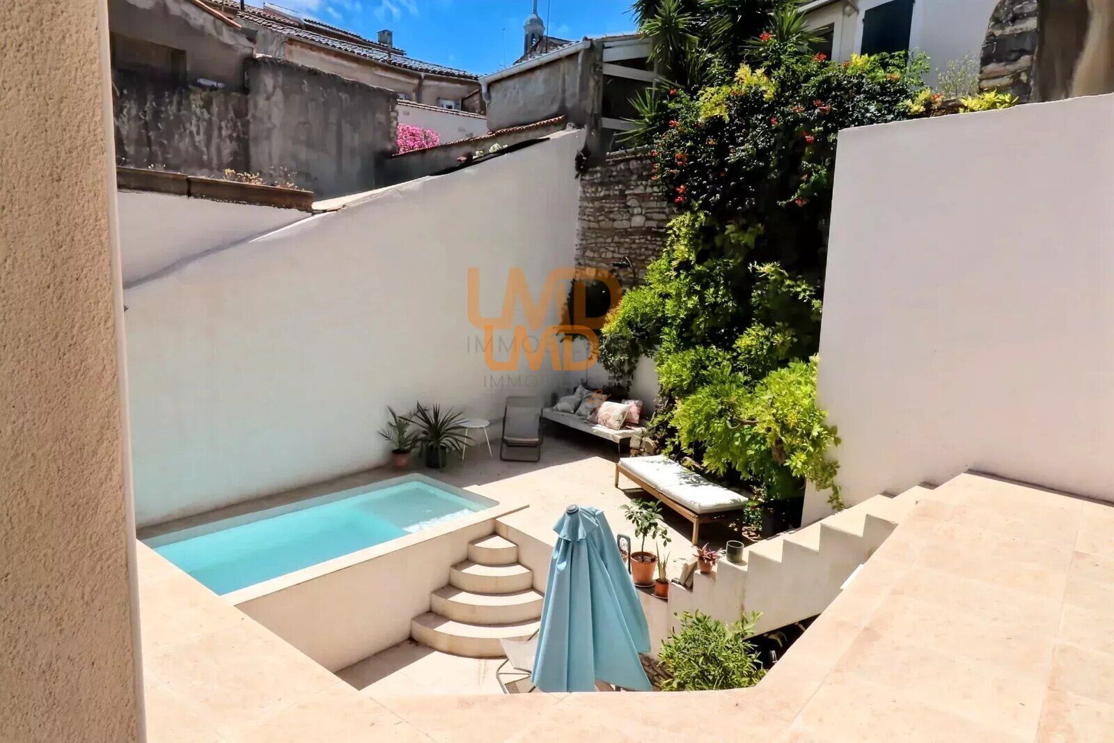 Exclusivité – Une maison de ville au cœur du quartier Croix-de-Fer - a59fa08a-a5cb-43ee-a5a2-c8baba797b97