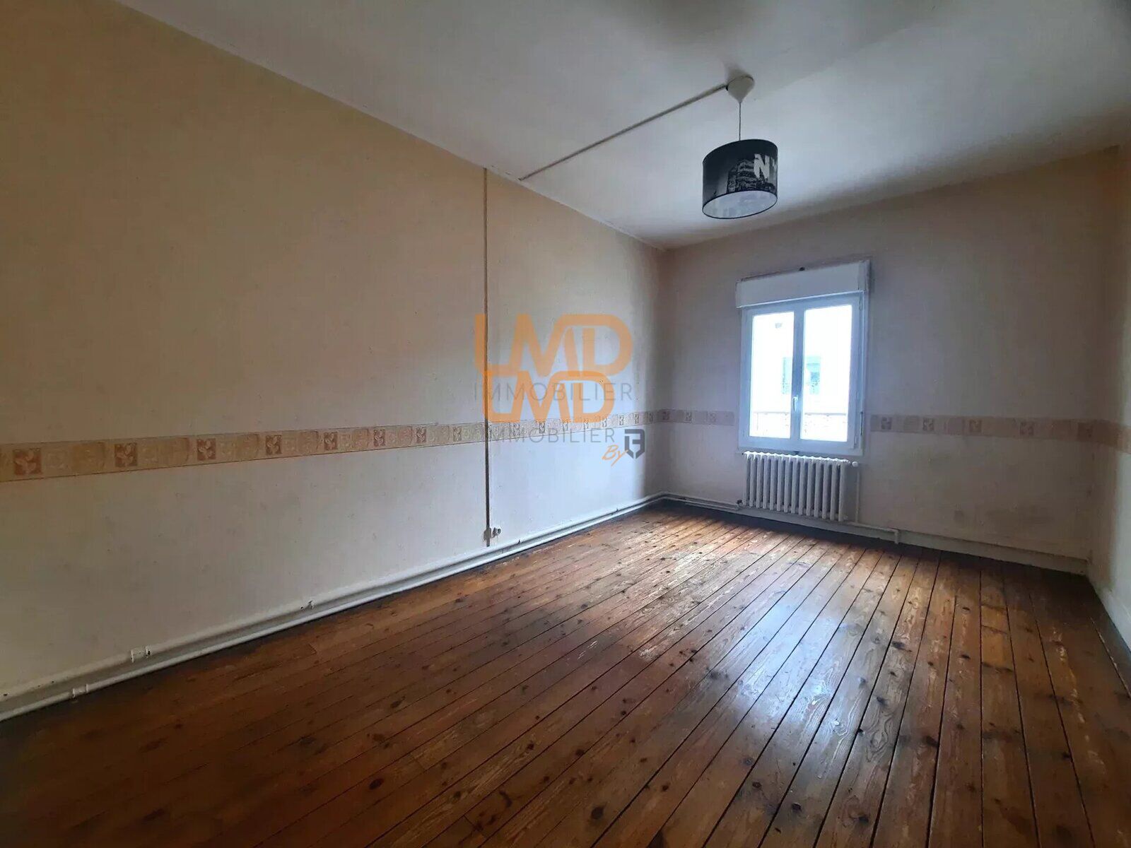 Mison DE Bourg T4-Terrasse-Proche CommoditÉS - f97db938-6a3e-4501-a34c-b7a9f47f5dff