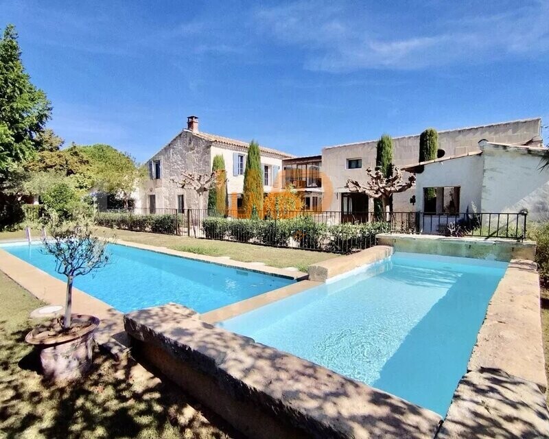 Charme - Atypique  - Belle Restauration - Piscine - Belle Maison ancienne Gard