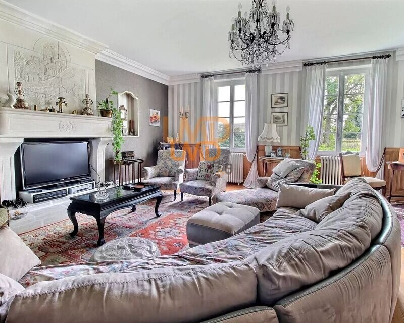 Maison bourgeoise avec Piscine - dedbfc38-558b-41f6-92f8-c7fd7cbfedbe