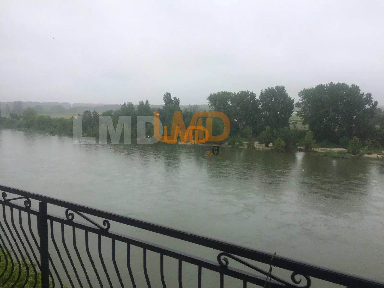 Centre Ville  Appartement 136 M² Avec Dependances - fed8978c-74cf-4f37-927c-e0445a670662