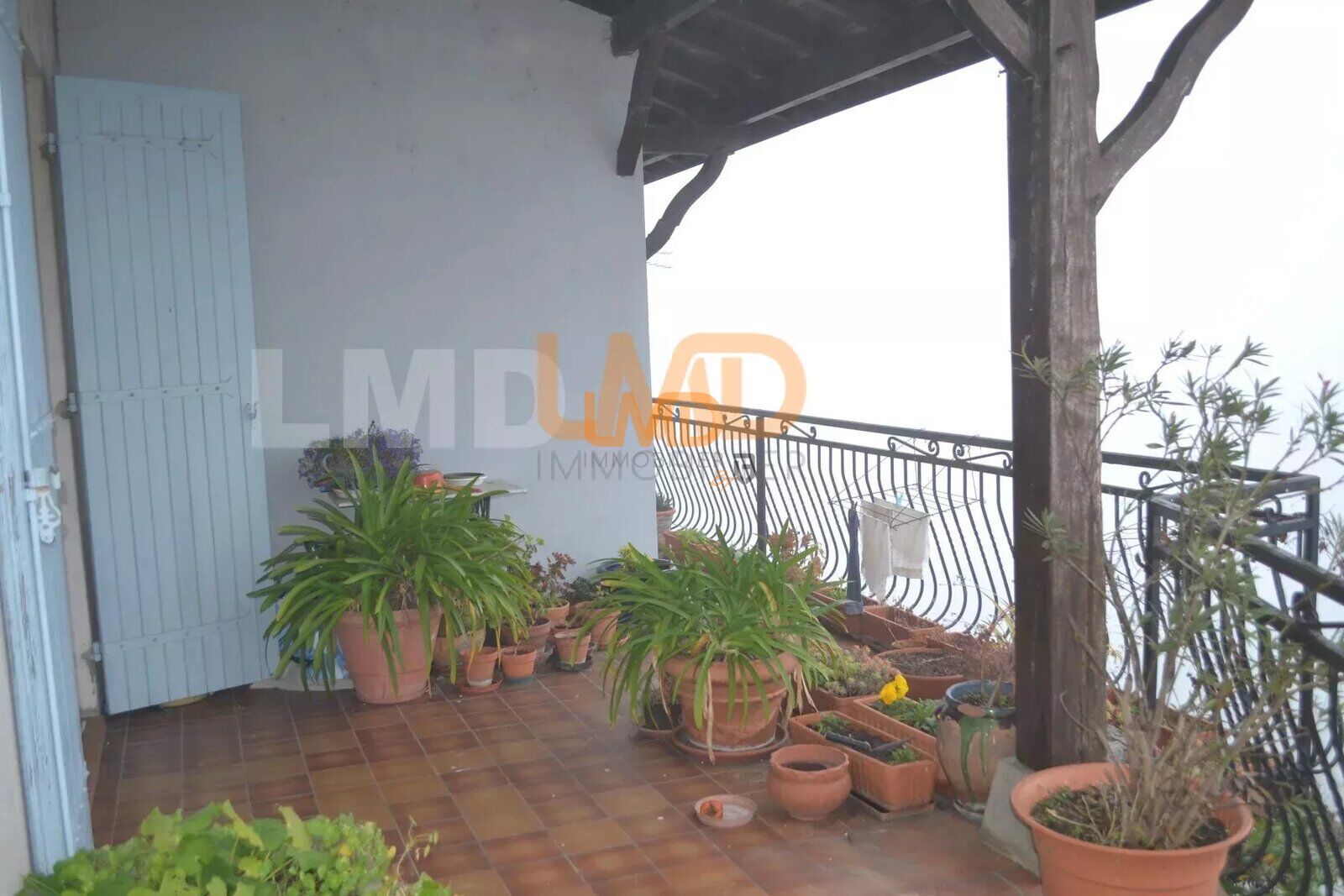 Centre Ville  Appartement 136 M² Avec Dependances - 459ddc0e-b2e4-467d-a5e2-25f7ce09e53c