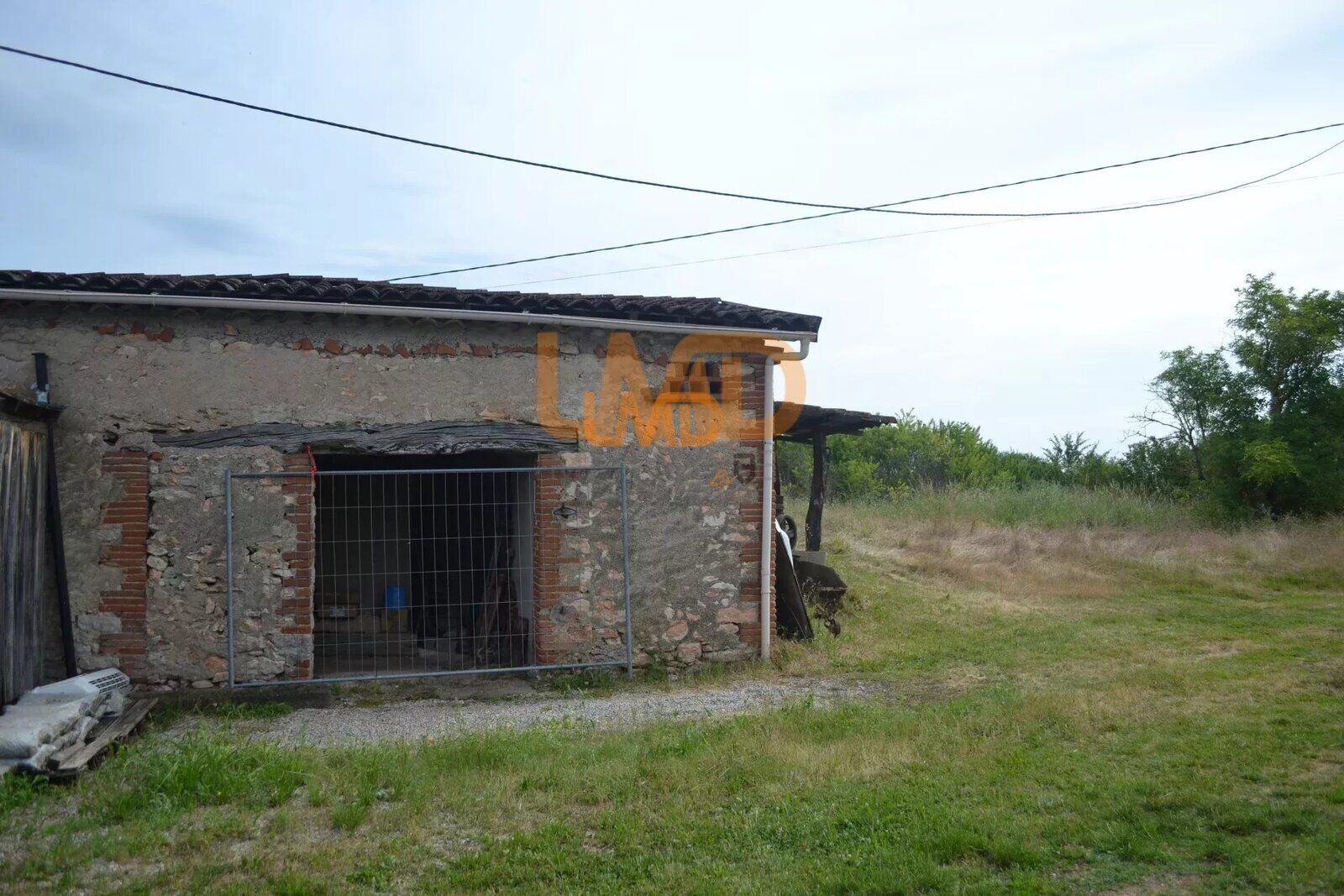 Corp DE Ferme Avec Terrain - f1db1f5d-8338-48b0-bb0f-7397a97376a1