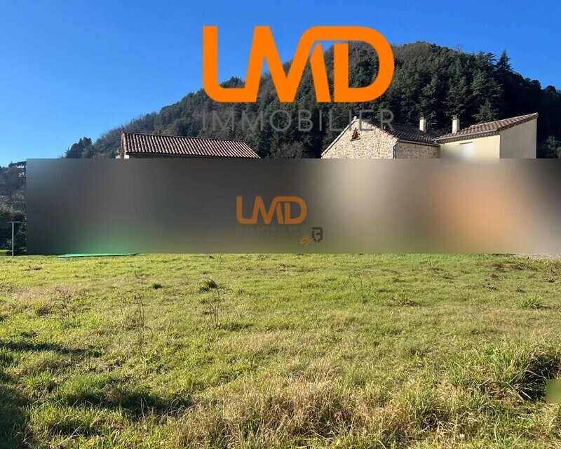 Terrain constructible de 640 m² – Vals-les-Bains - 4389ec52-e0f2-45fb-a2ba-4e8bfb033b89