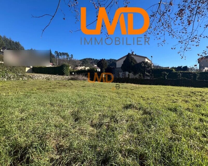 Terrain constructible de 640 m² – Vals-les-Bains - 08b73117-99a3-4642-82aa-d406a590d77d