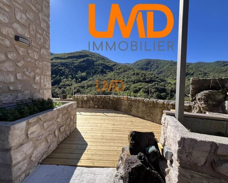 Thueyts : Authentique maison en pierre au coeur de 9000m2 terrain. - 1230aa40-6cfb-4558-95eb-cdd177237653