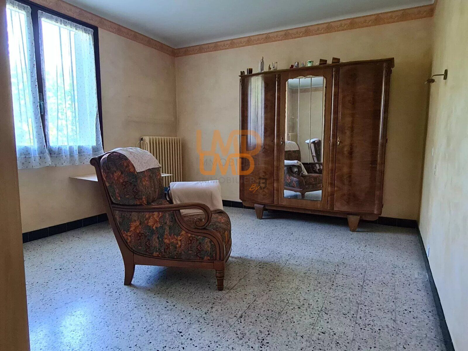 Maison Traditionnelle - Lumineuse - 5 Chambres - Grand Garage - 2d8aa49d-d81f-4857-9a60-7a7011739969