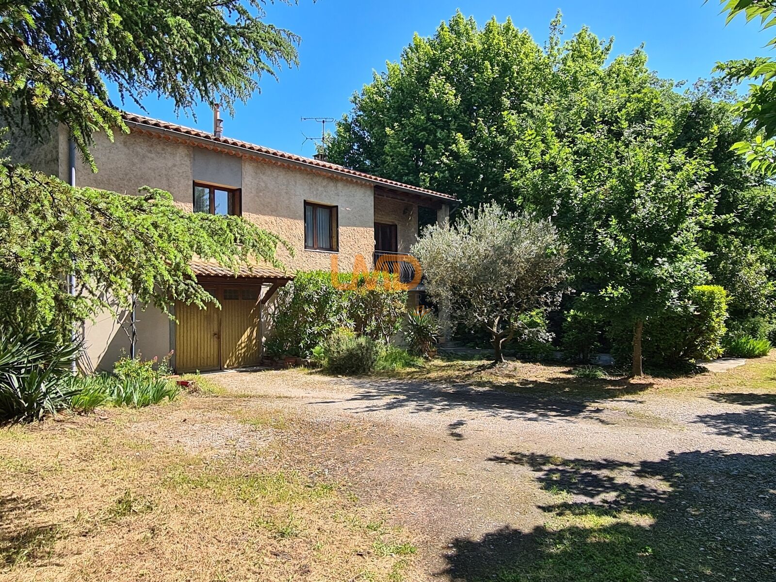 Maison Traditionnelle - Lumineuse - 5 Chambres - Grand Garage - 20250513 113214