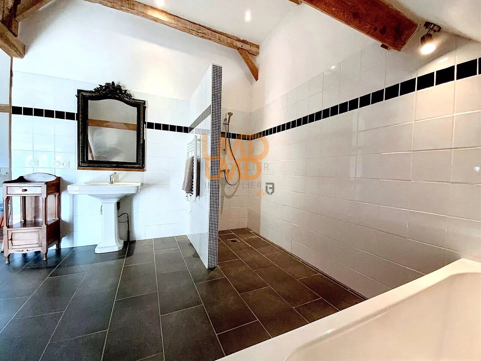 Charme et authenticité ! - 3cb4ad95-6c58-413b-b70f-ff70fb77f821