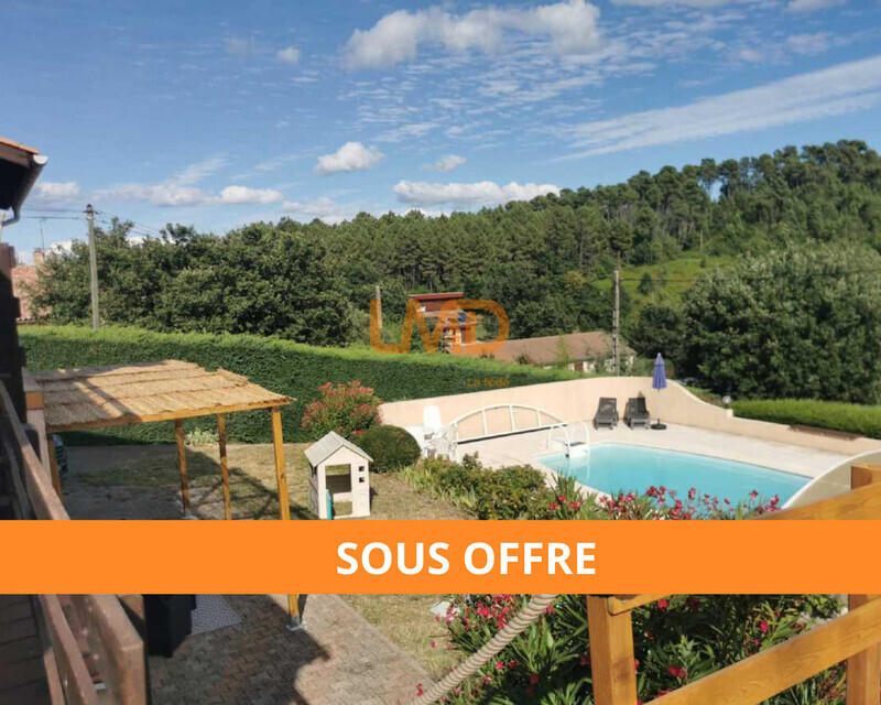 Villa de plain-pied de 102 m² avec piscine et très belle vue - Copie de perrin maison