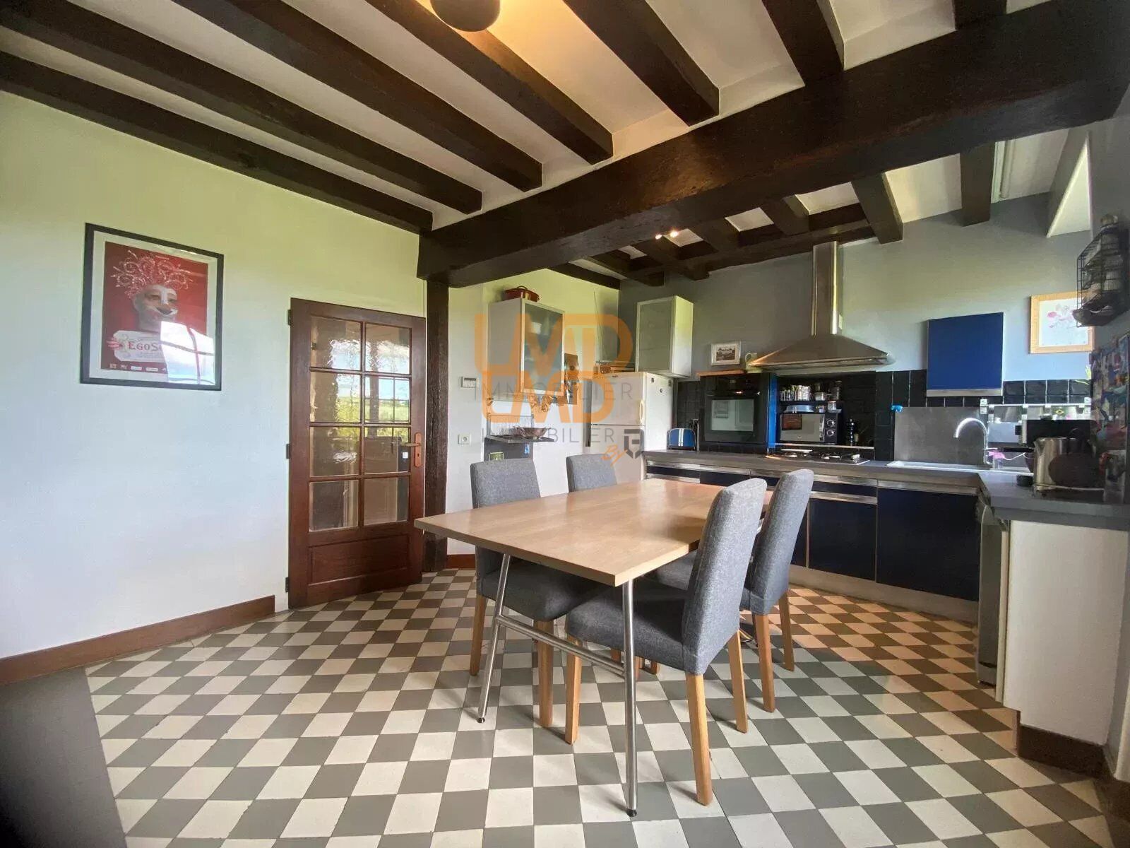 Maison de bourg - T5 - Cour- Proche Commodités - - 81e0cbe0-9e24-4e28-bcee-d0ae6fb4e43c