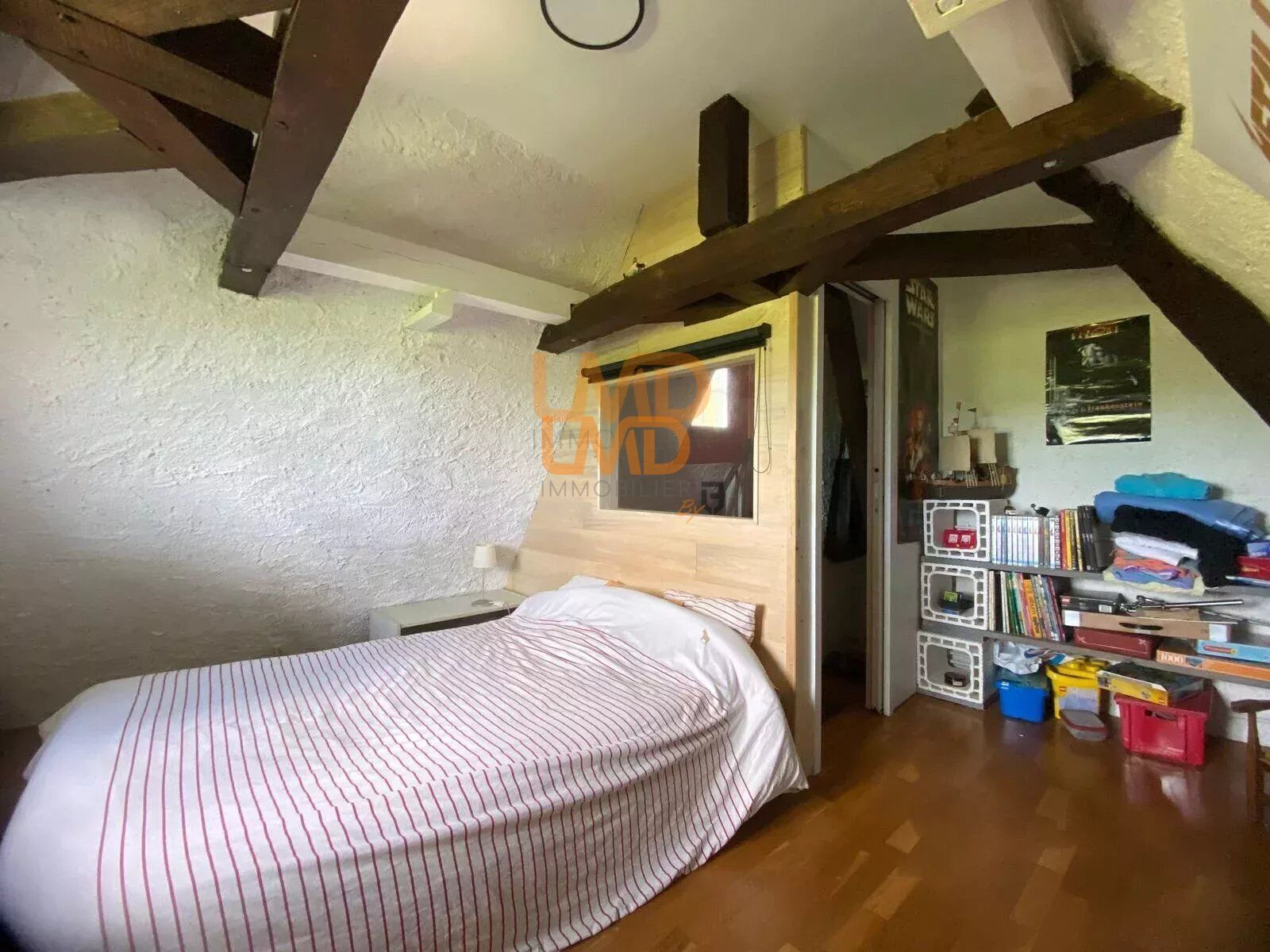 Maison de bourg - T5 - Cour- Proche Commodités - - 925114db-320f-4265-a5c0-f8f178994f88