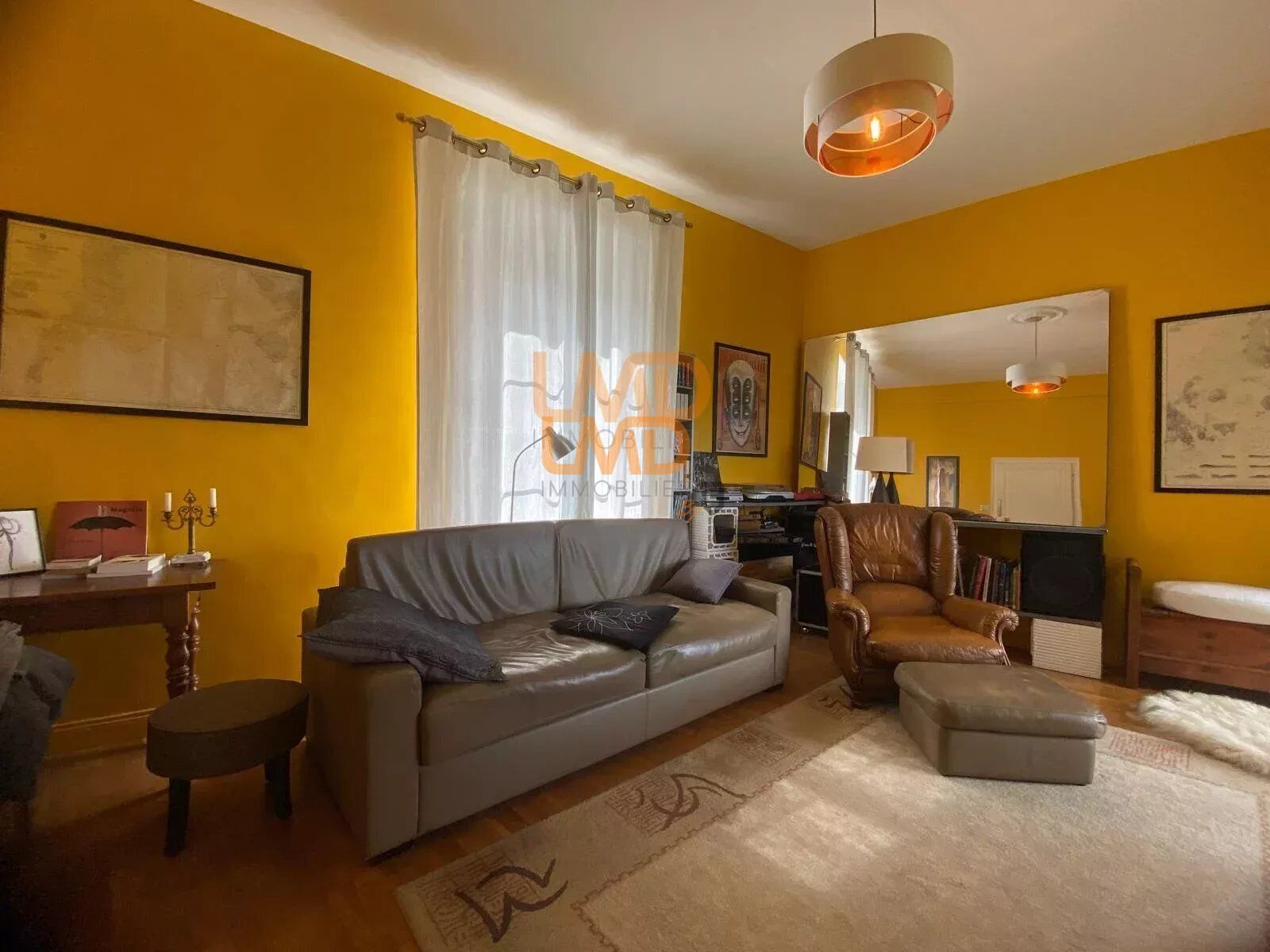 Maison de bourg - T5 - Cour- Proche Commodités - - bd393199-116d-4401-b2fe-e7cee84148f4