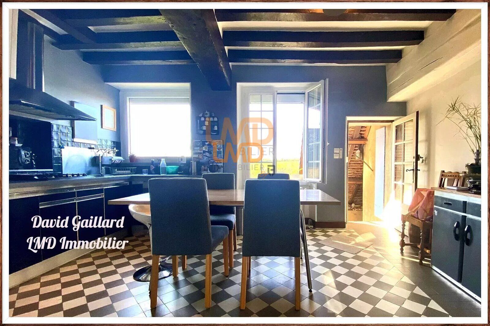 Maison de bourg - T5 - Cour- Proche Commodités - - 841a7674-6220-4971-86fc-a9dc68211753