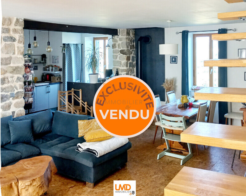 Maison avec belle vue et grand potentiel – Centre-ville d’Aubenas - Vendu