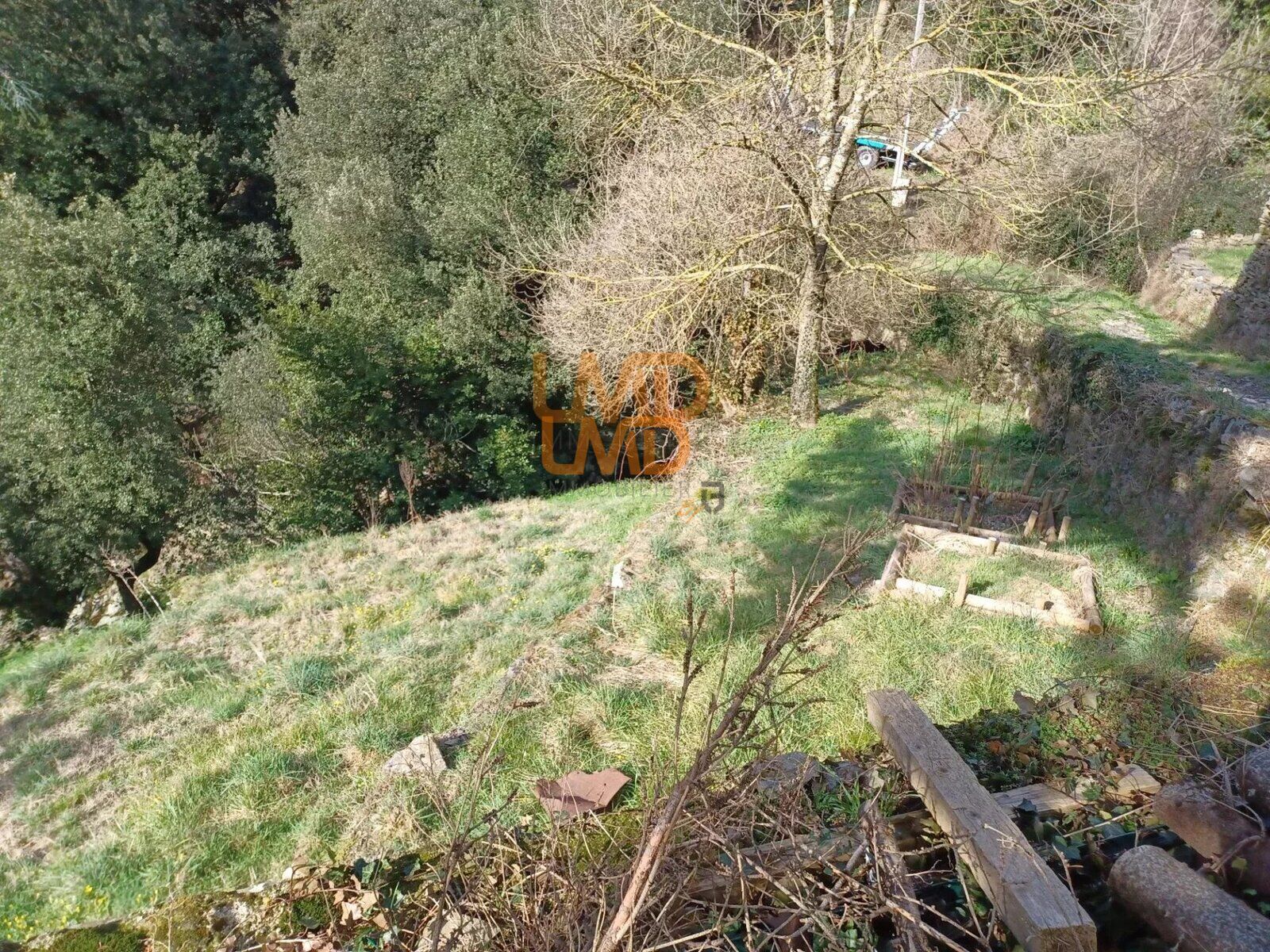 Maison en pierre - Vue panoramique - Terrain - c3386686-d4dd-427e-ad55-9fc98e0a40f9