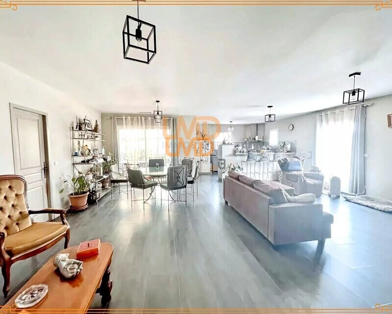 Villa contemporaine T4 de 116 m² de plain-pied à Paulhan (34230) - 402660b7-e2ef-4292-ab32-cf410418987d