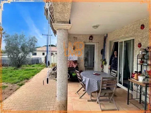 Villa contemporaine T4 de 116 m² de plain-pied à Paulhan (34230) - 0cc77235-27f1-4e08-8e0e-9f14695d5fd0