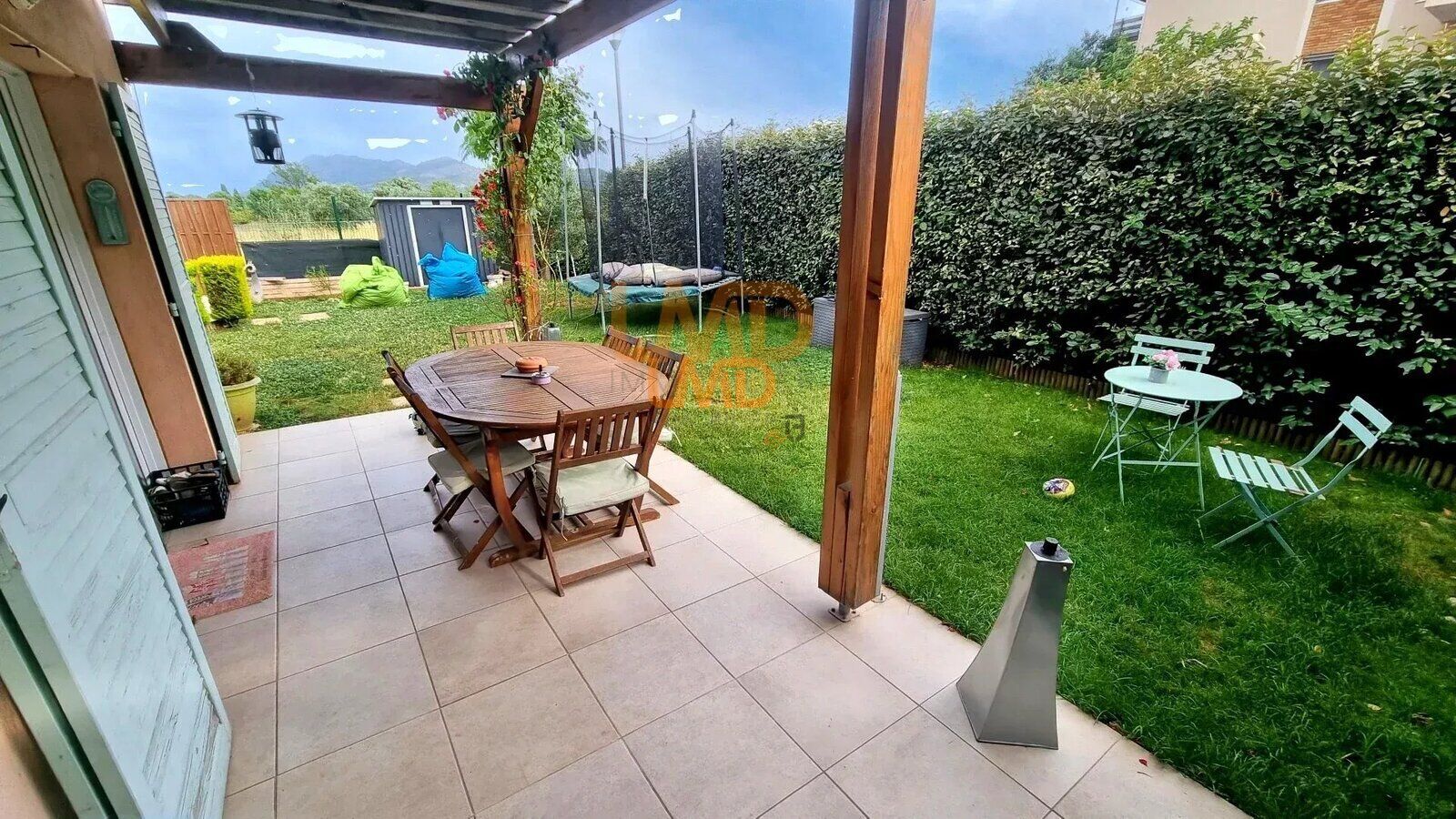 LE MUY (83490) – Bastide Mitoyenne Avec Jardin, Piscine - 4338cb5f-5b71-4464-af8d-b3042e242c8c