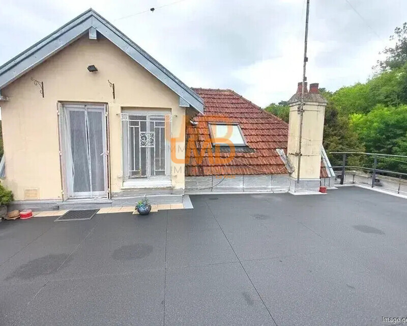 Avon, appartement avec grande terrasse, cave et parking - Ia generated 1764174313