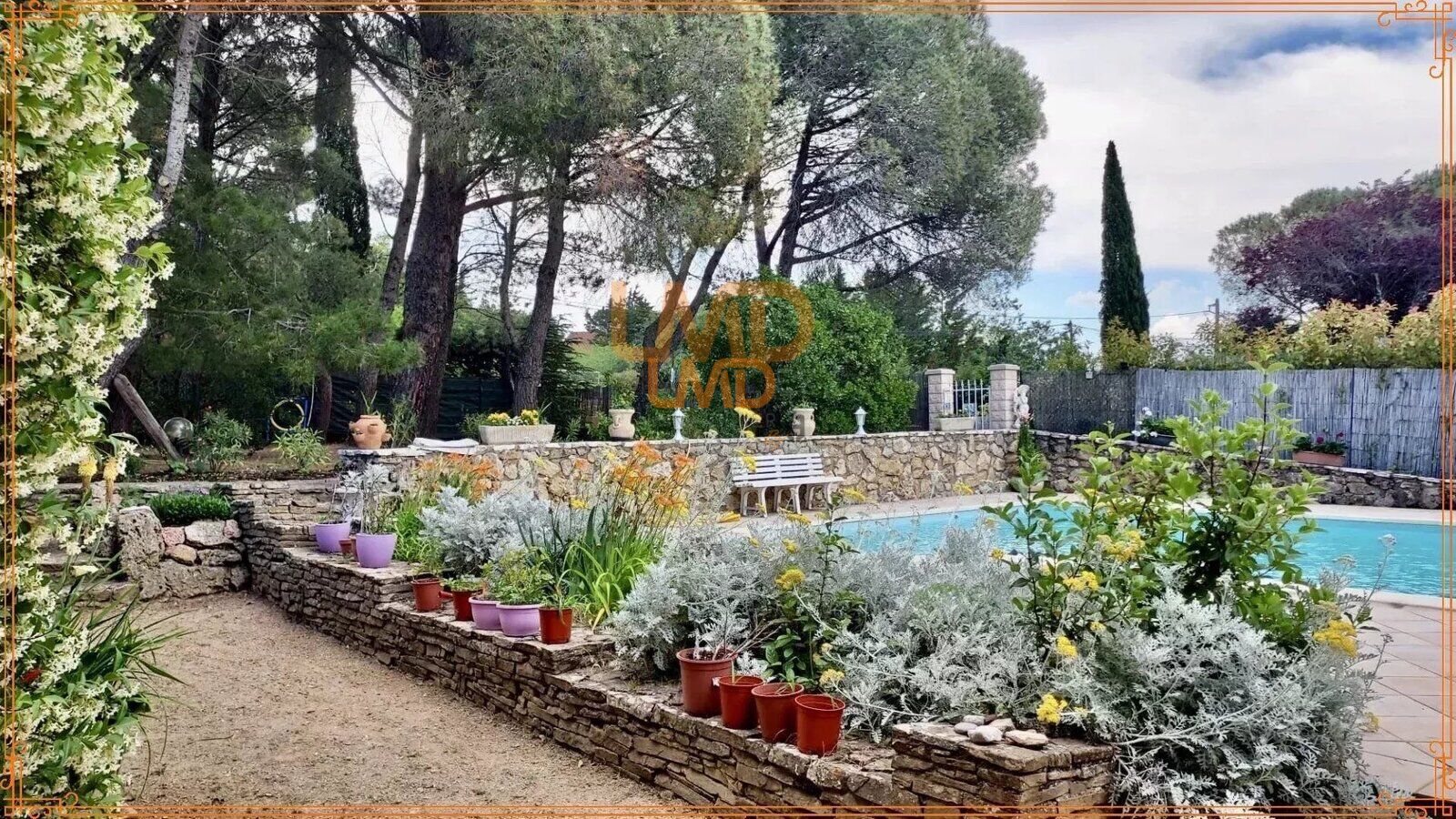 Élégante villa 176 m², piscine, 3 grands garages, appartement  - 10609792-0287-403d-add6-cab7ea1a6507