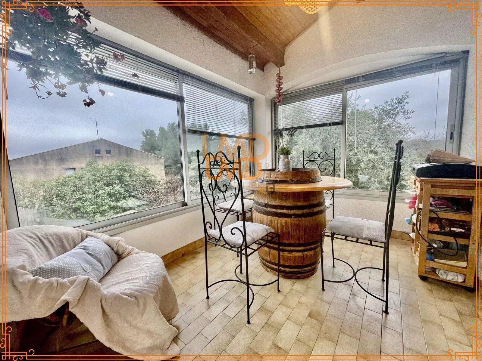 Élégante villa 176 m², piscine, 3 grands garages, appartement  - bf028241-60e7-4681-88c2-2ae8dd90ebb2