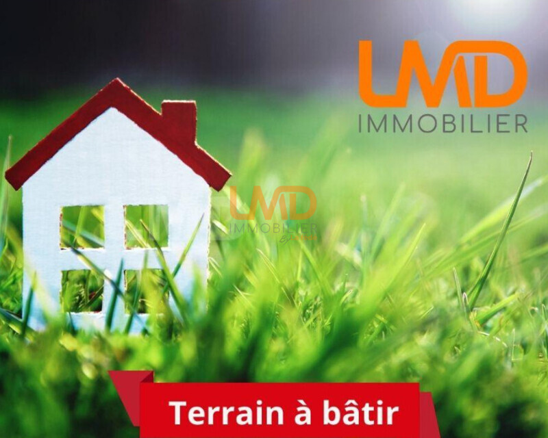 Terrain constructible  772 m²  - Photo terrain a batir lmd
