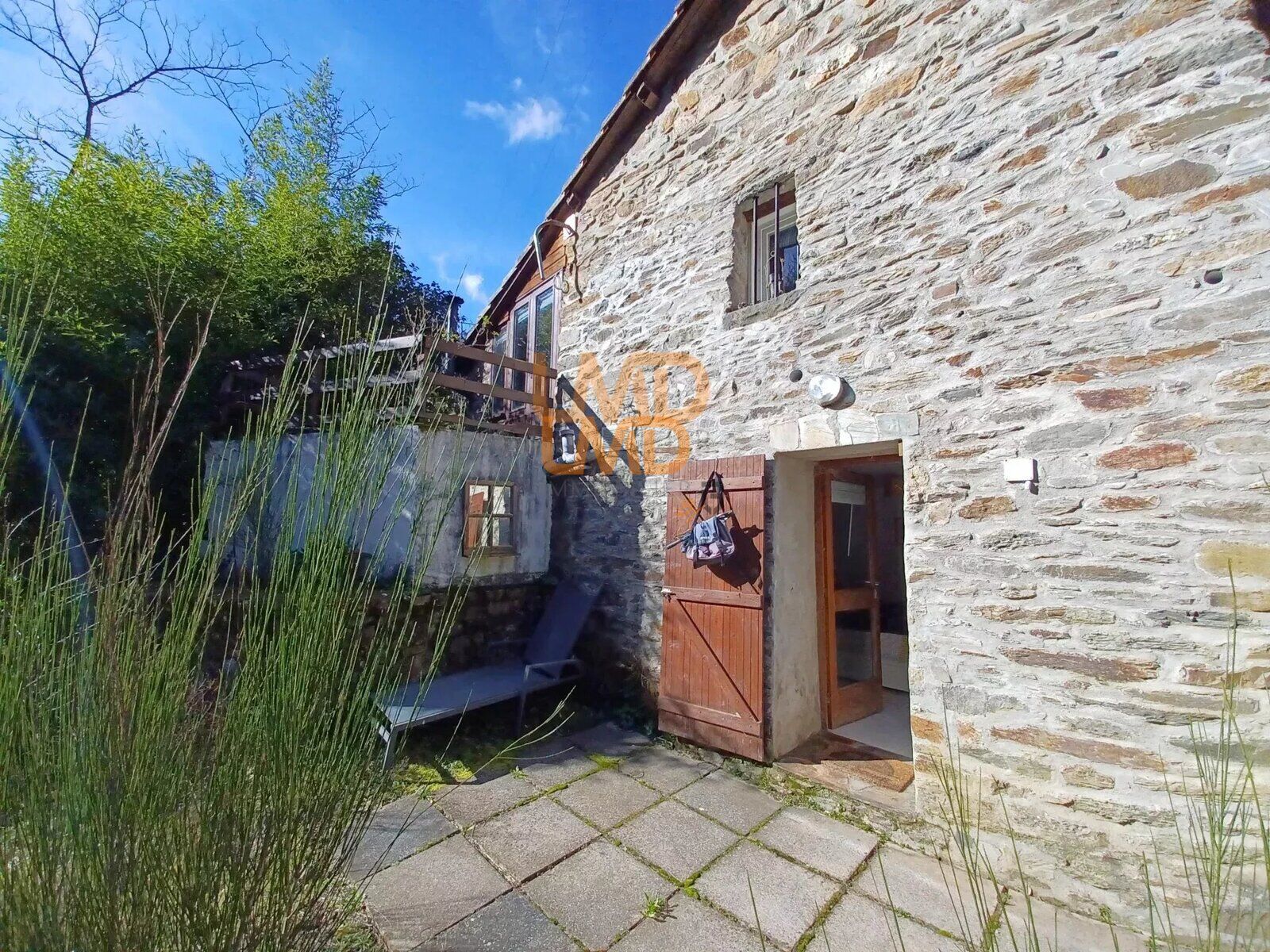 Maison - Terrain de 690 m² - Cadre Enchanteur - 81032c04-4920-4607-a921-97b158757690