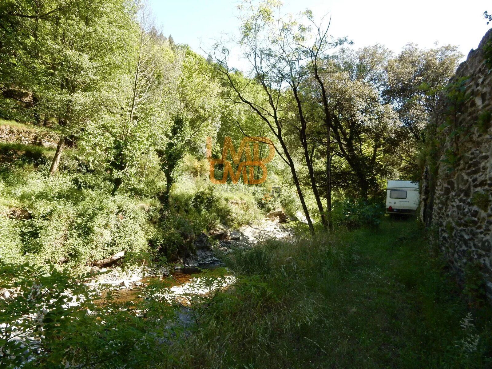 Maison - Terrain de 690 m² - Cadre Enchanteur - 9480f797-b955-4df3-81fa-612e0b801eb1