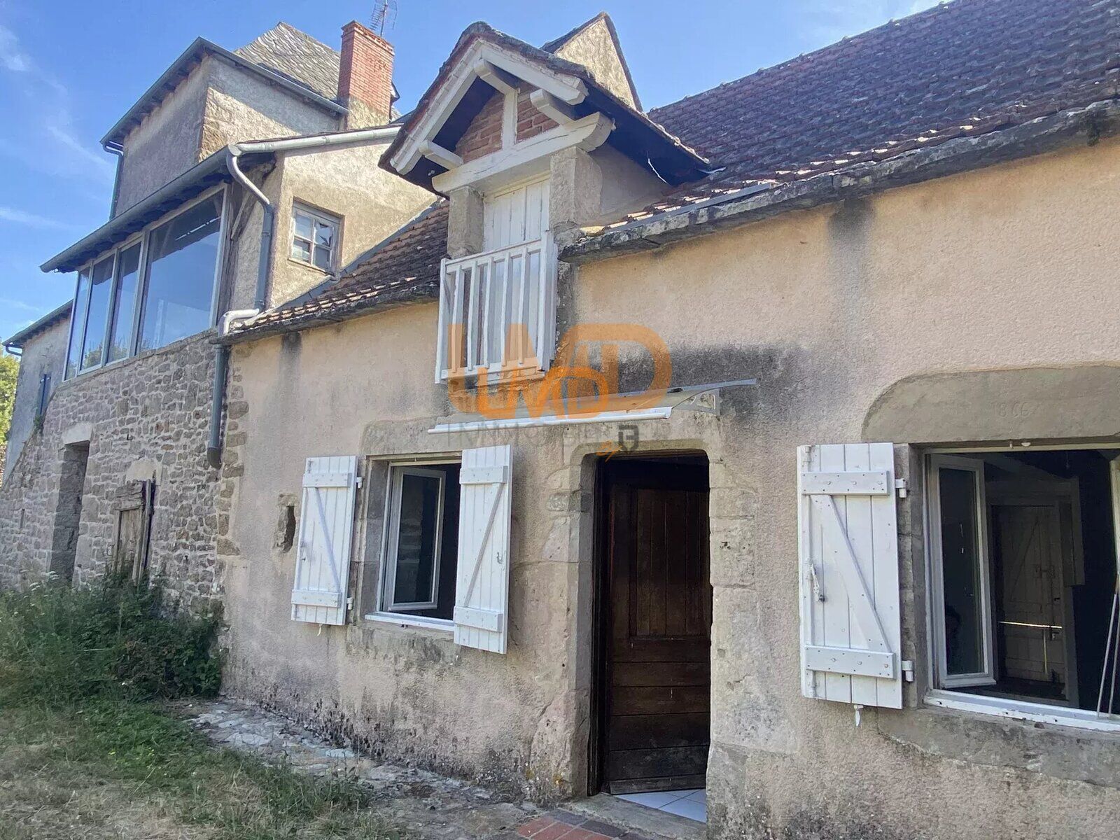 Ancien corps de ferme avec deux maisons en pierre et dépendances - 88efb97f-8aaa-4bf8-a81f-6f79c0f91e03