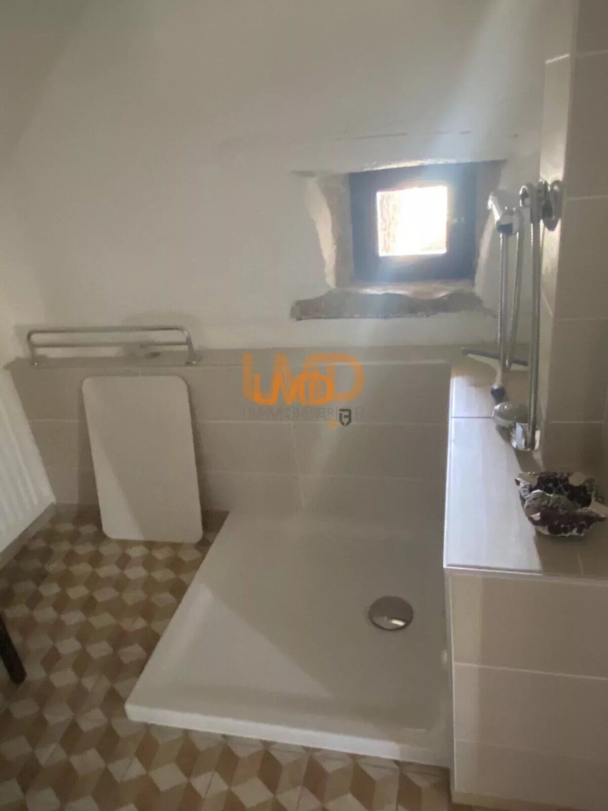 Ancien corps de ferme avec deux maisons en pierre et dépendances - a5980e40-330e-41c7-833c-723bb6a2ab9b