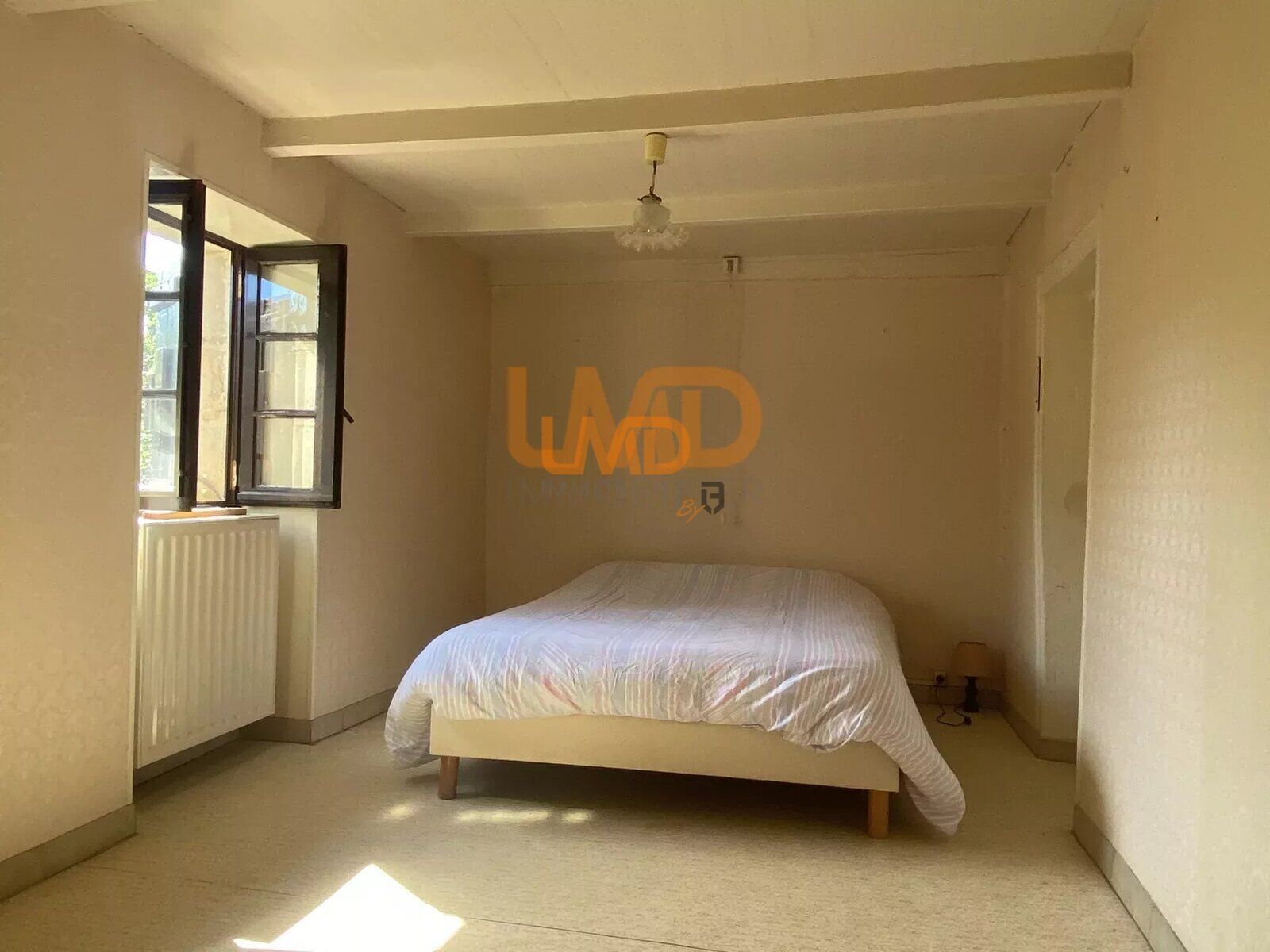 Ancien corps de ferme avec deux maisons en pierre et dépendances - 51ed81ad-b278-4dad-868d-7f9636fdf21b