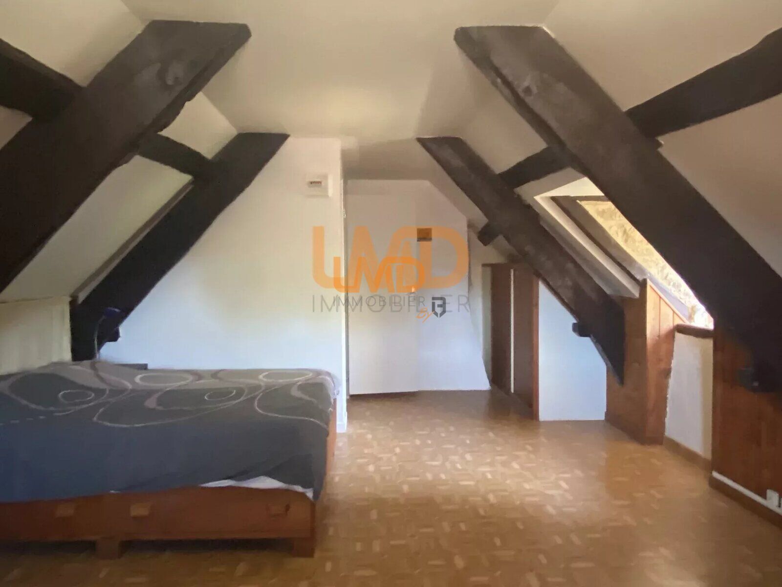 Ancien corps de ferme avec deux maisons en pierre et dépendances - b31aca72-a829-481b-8c2a-4f3895432897