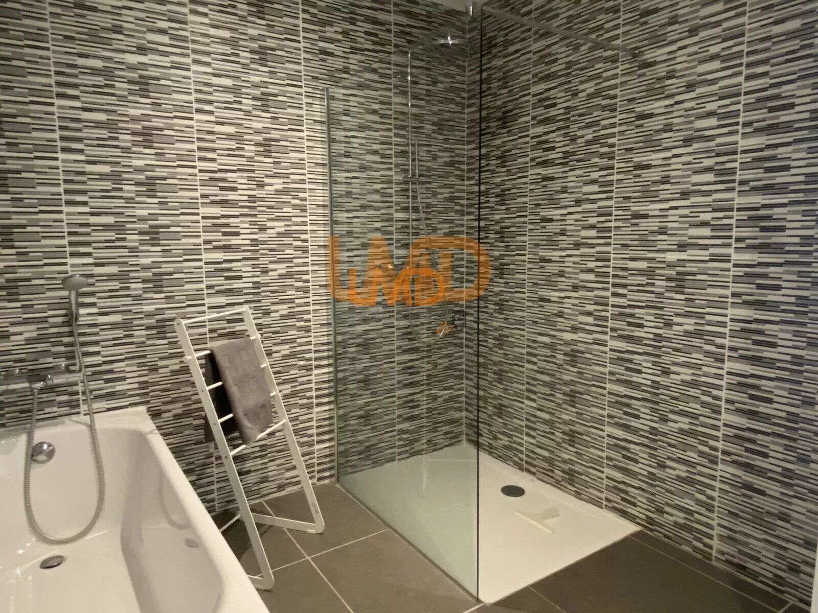 Maison d'architecte avec vue dominante panoramique ! - 3f4dc6db-3e77-4805-8f62-e70288fe7faf