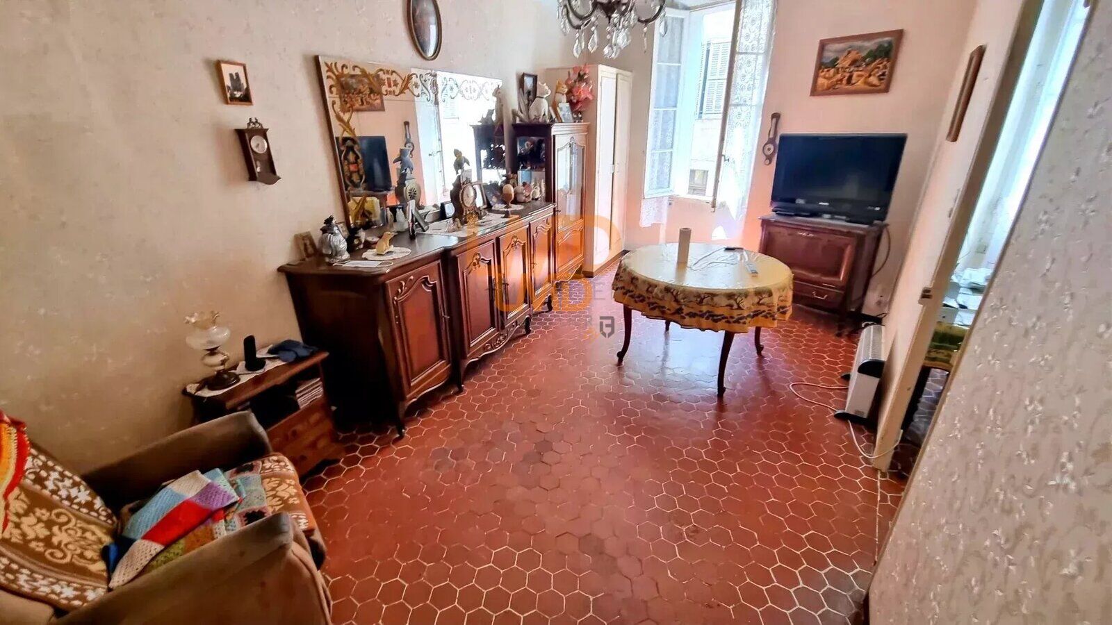 Salernes (83690) - Maison de village - Investissement locatif - 1f6a996b-1552-4f93-9624-675f71068574