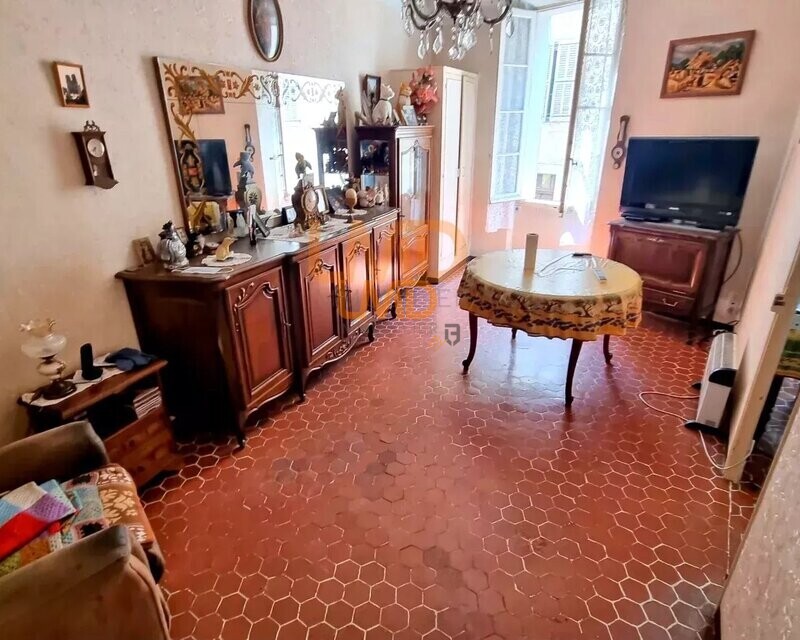 Salernes (83690) - Maison de village - Investissement locatif - 1f6a996b-1552-4f93-9624-675f71068574