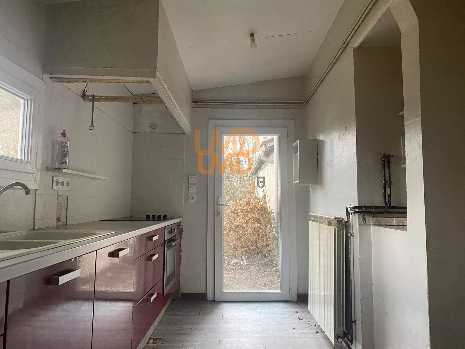 Maison sans vis à vis avec ateliers - 75b0c1f5-65a6-4b6d-8757-b9608f155d2d