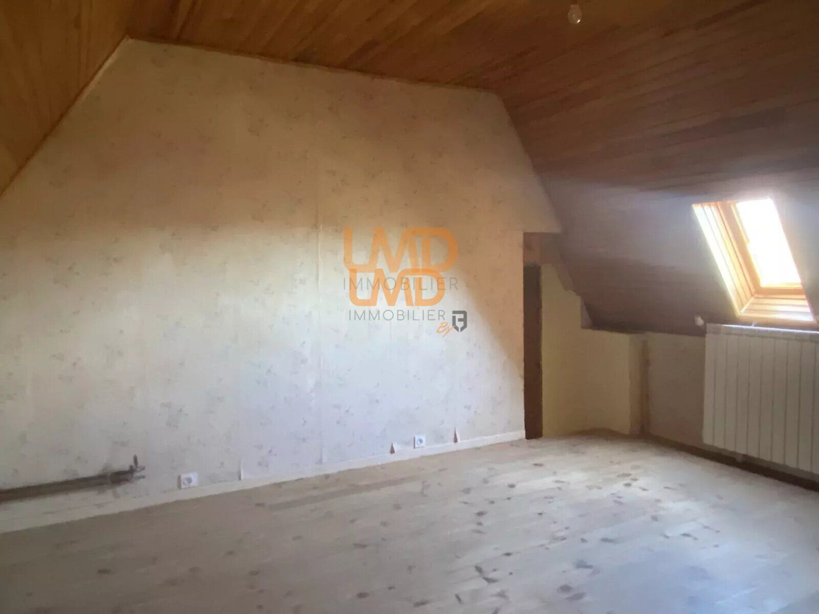 Maison sans vis à vis avec ateliers - 86783be7-4351-4736-abbd-7426ecccba4b