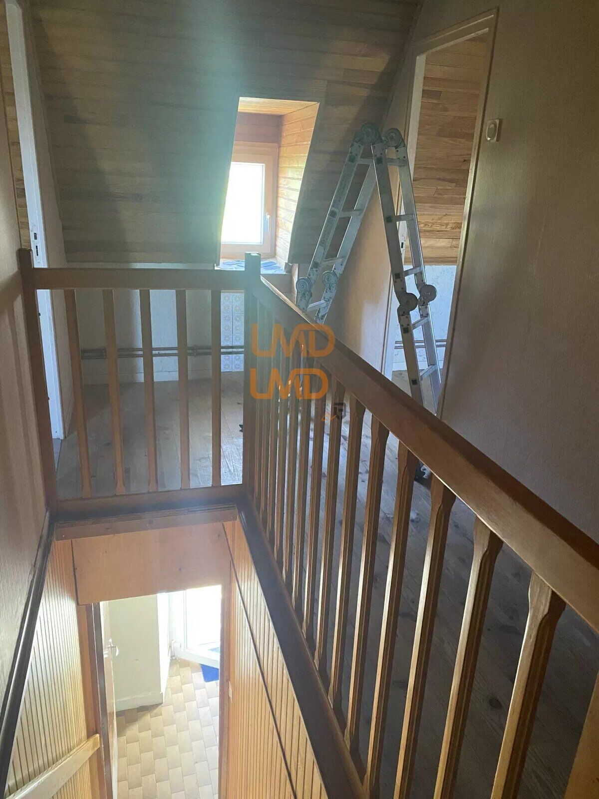 Maison sans vis à vis avec ateliers - abef1c25-0ac1-43ea-918d-46b95a5cf024