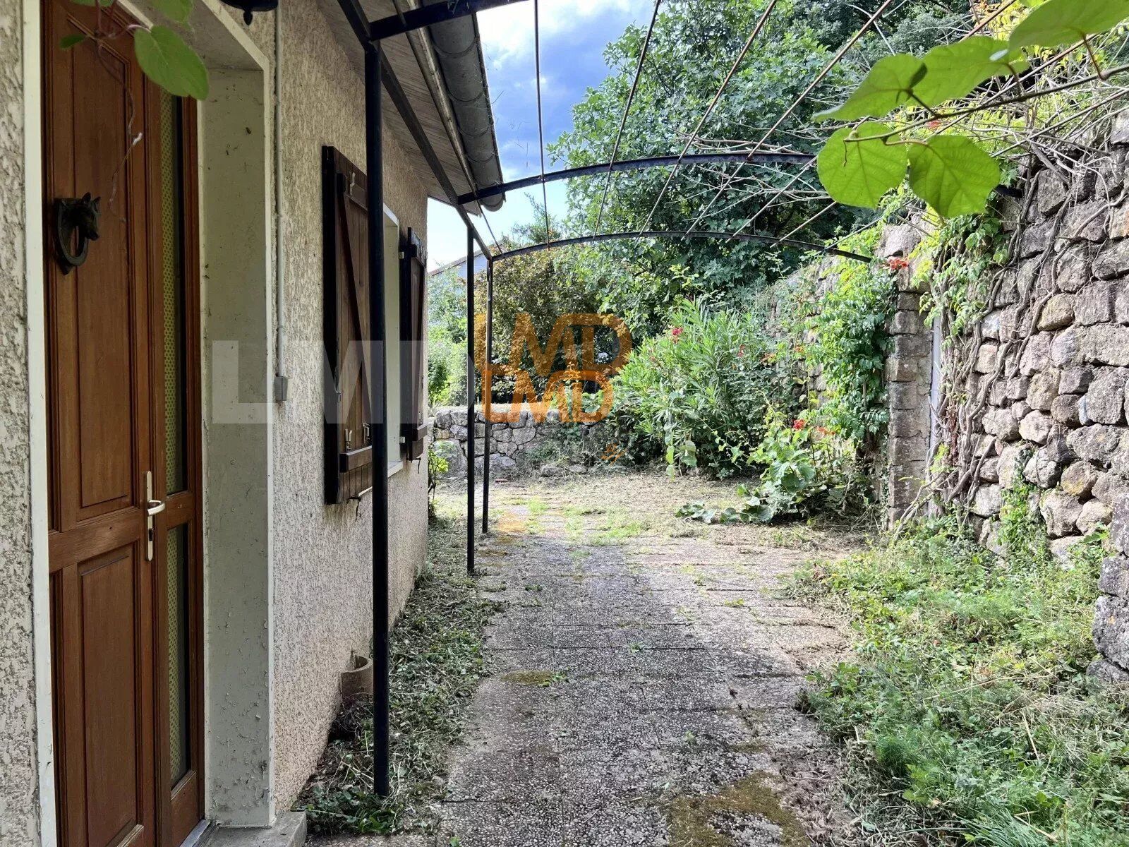 SUD Ardeche: Maison 4 chambres sur terrain arboré 2600m2 - 56edc1fe-edb4-4663-a3ff-00526321a397