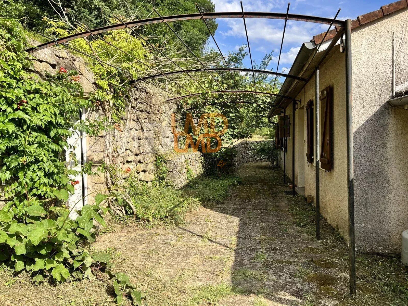 SUD Ardeche: Maison 4 chambres sur terrain arboré 2600m2 - 5b003c87-38fc-4ec8-a639-44839933beaa