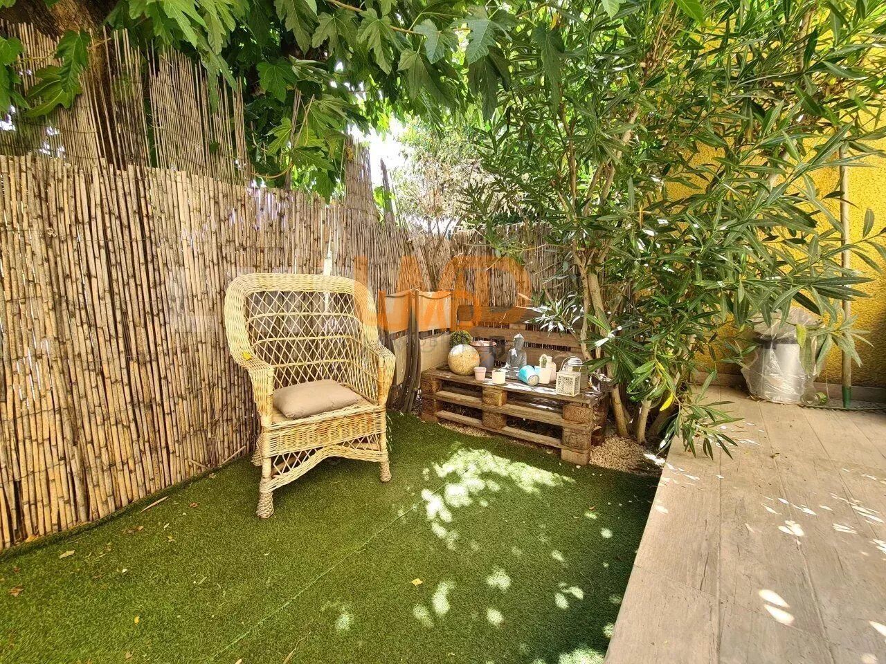 Luminosité - 2 Jardins - Sans VIS A VIS - Proximité Commerces - 97f89a21-b4e2-4b1e-beb5-77372f0a6677