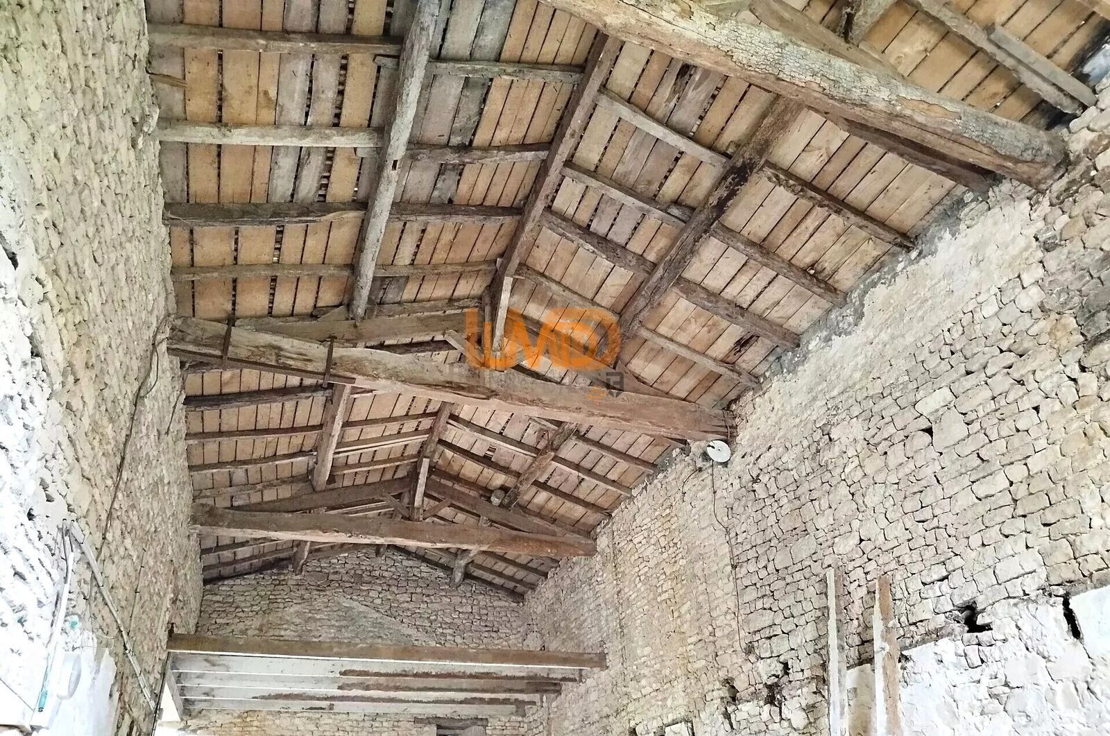 Maison pierres  - B9eac00e-63d4-4552-8a1d-36a8e0e38033