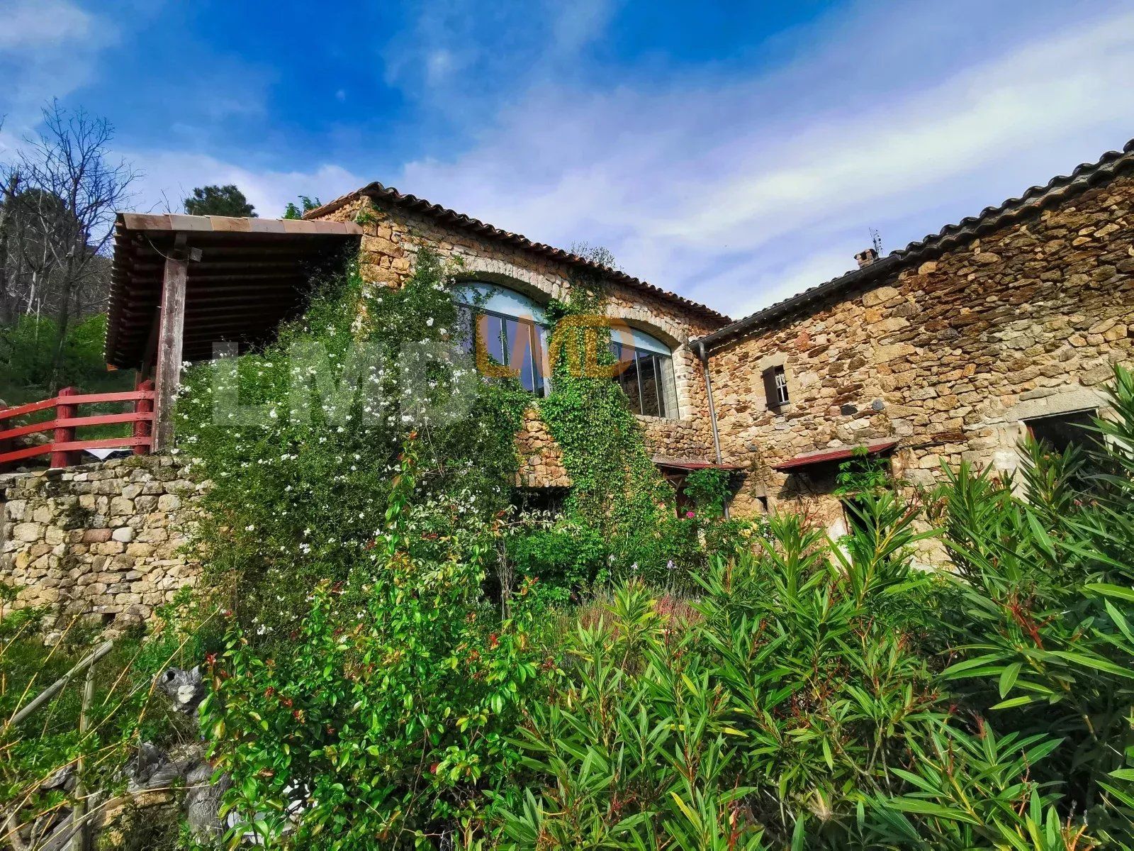 Beau mas en pierre et son gîte au coeur de la nature - 9a5acadc-b57b-486c-9887-2dfaeb12a824