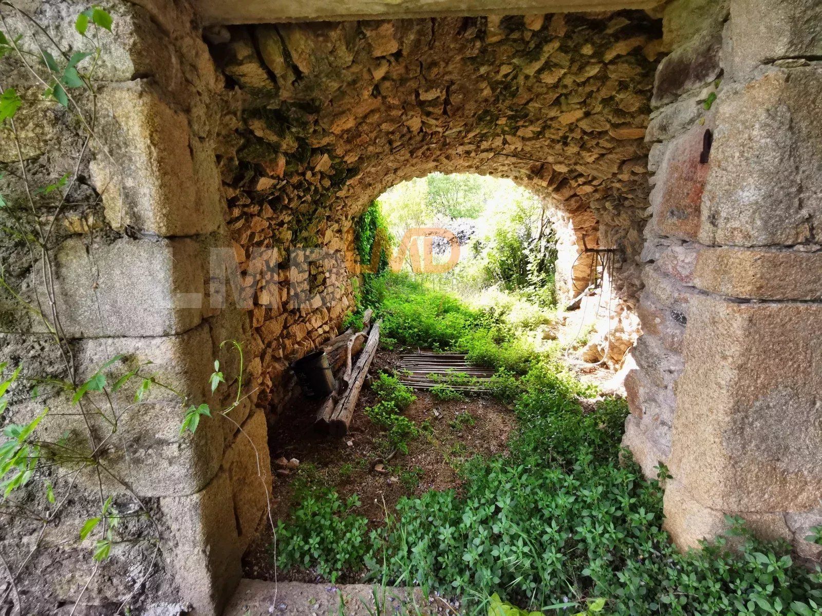 Beau mas en pierre et son gîte au coeur de la nature - d43df52c-ca85-4aef-abb7-305e091022d5