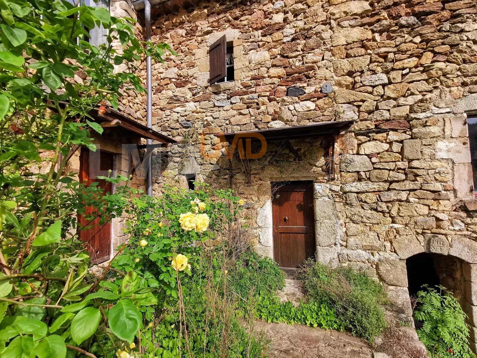 Beau mas en pierre et son gîte au coeur de la nature - 8295b131-c051-4a30-8abc-20a1e91b0a42